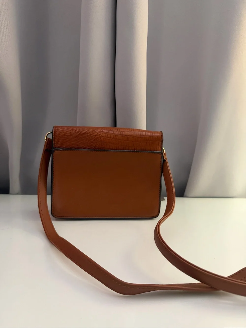 Stylish Tan Mini Crossbody Bag with Gold Chain